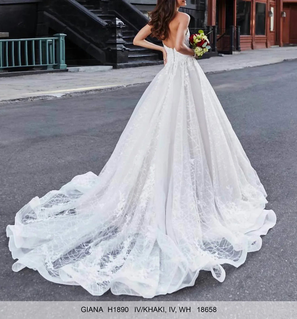 Giana Lace Wedding Dress