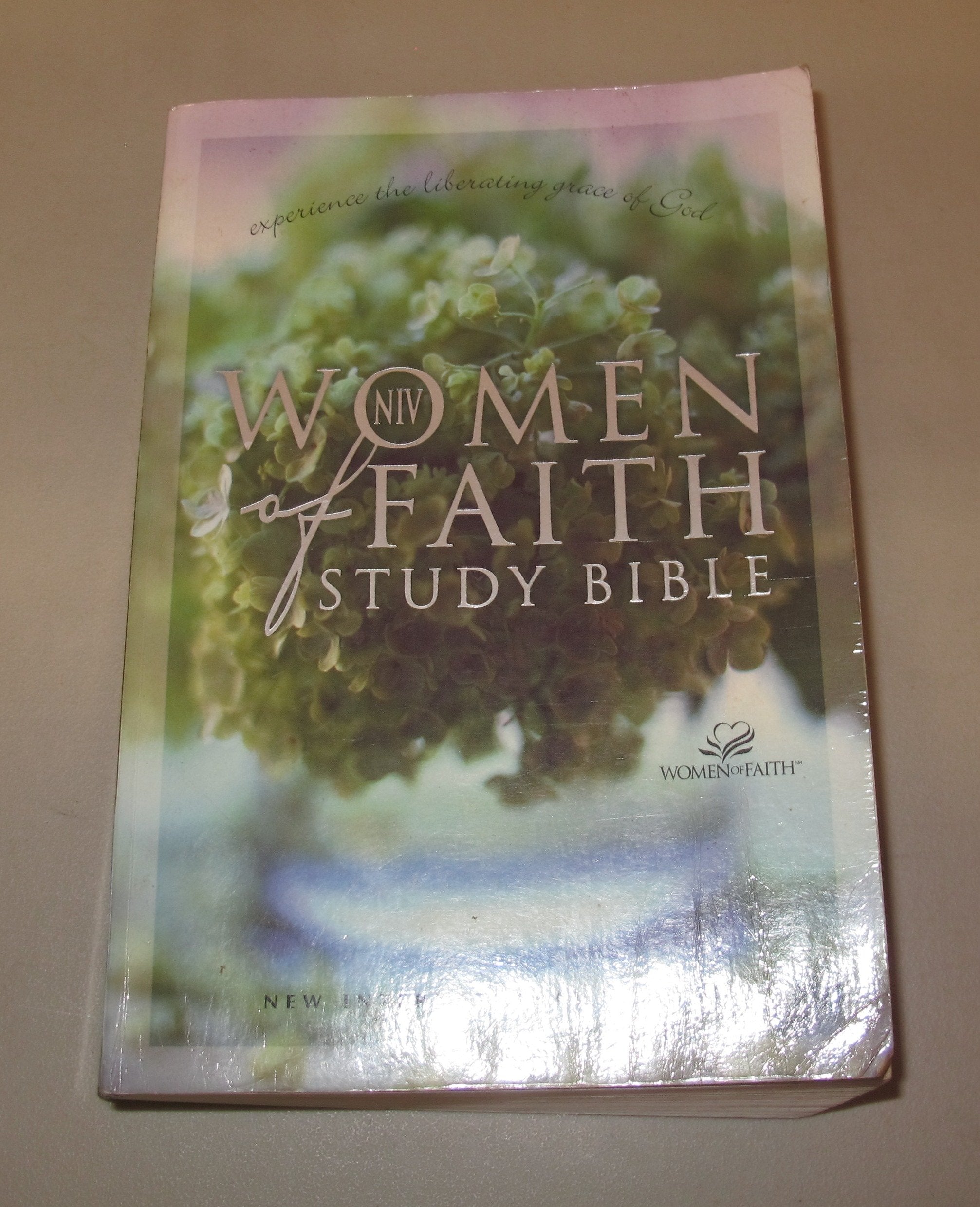 NIV Women of Faith Study Bible by Syswerda, Jean E.