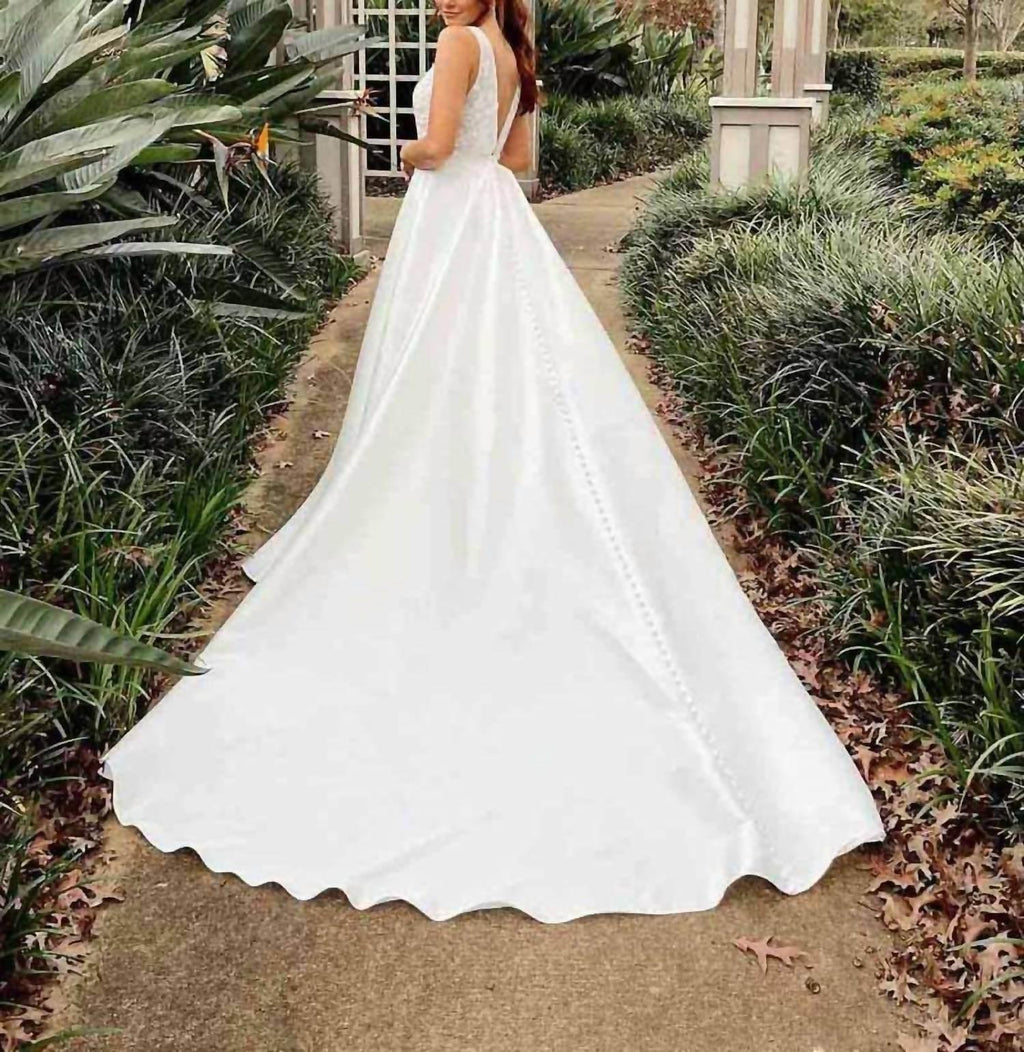 Elegant A-line Wedding Dress