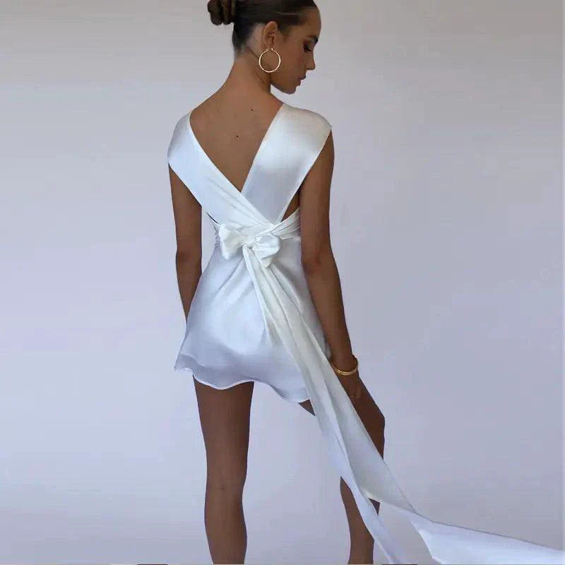 Elegant Sleeveless Dress Essentials