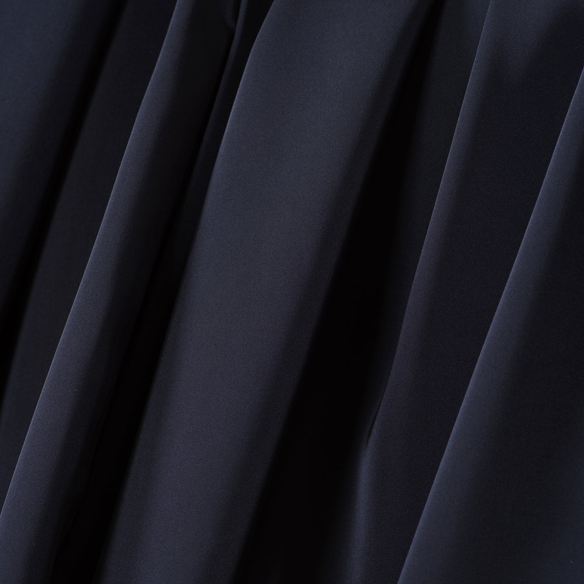 Essential Premium Loose Fit Abaya 2-Piece Set with Versatile Pockets (MA120)