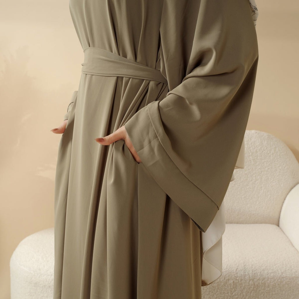 Essential Premium Loose Fit Abaya 2-Piece Set with Versatile Pockets (MA120)